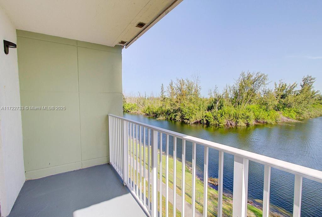 8240 Southwest 210th Street, Unit 320 Cutler Bay, FL 33189 - Photo 2 of 12
