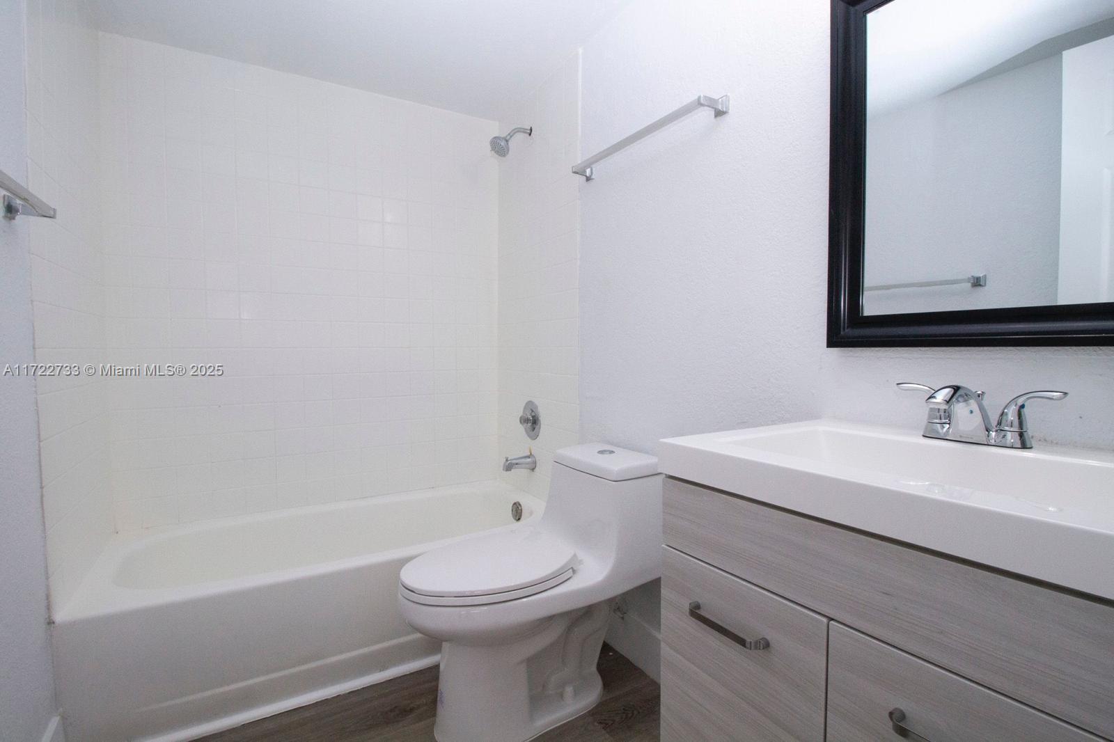 8240 Southwest 210th Street, Unit 320 Cutler Bay, FL 33189 - Photo 9 of 12