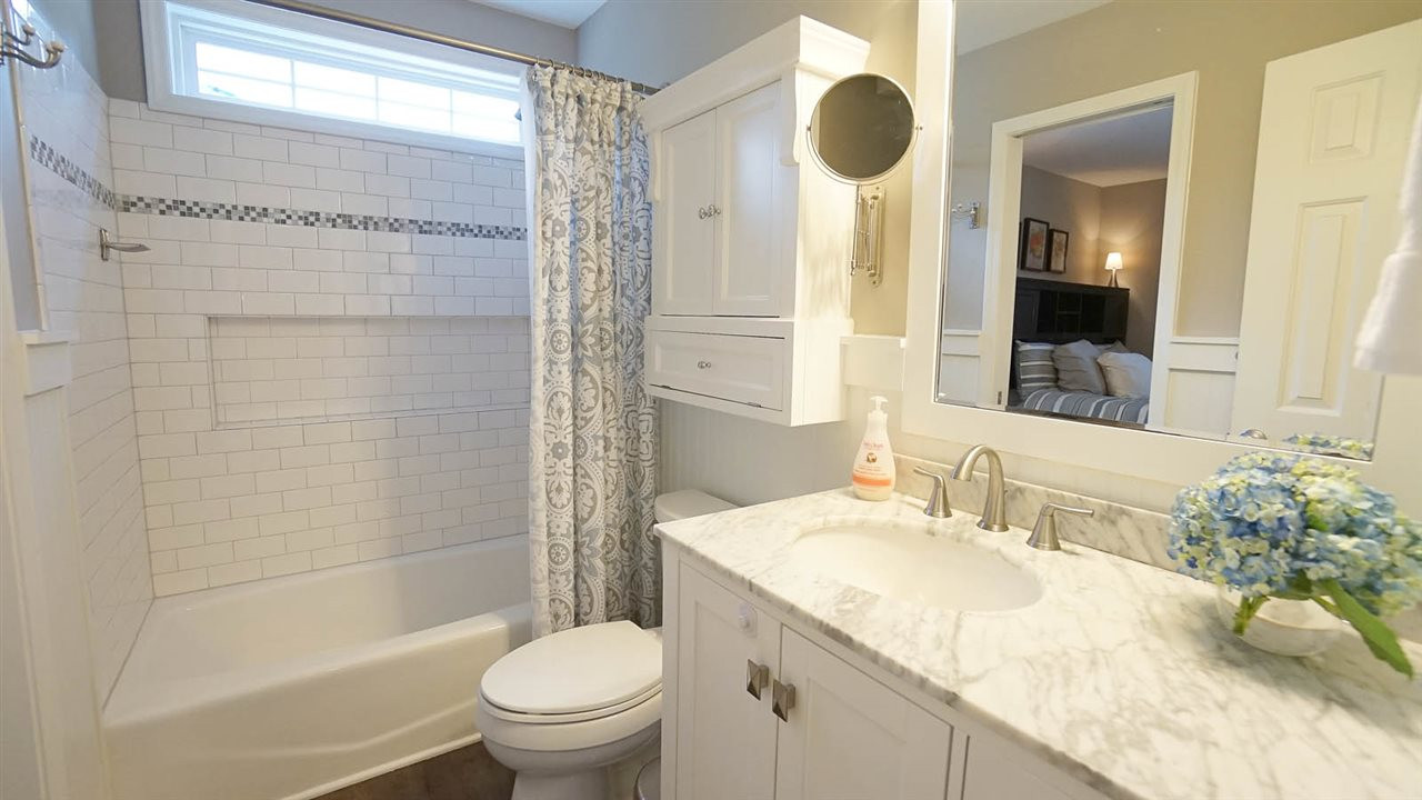 404 Pershing Road Raleigh, NC 27608 - Photo 16 of 25 Full Bath