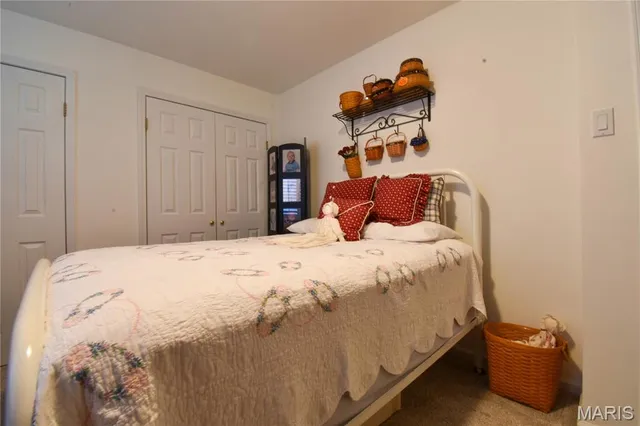 $319,000 | 816 South Wood Street, Staunton, IL 62088