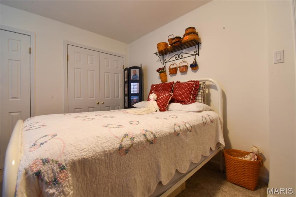 816 South Wood Street Staunton, IL 62088 - Photo 33 of 51