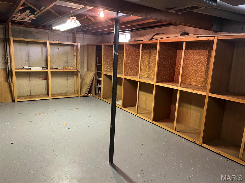 816 South Wood Street Staunton, IL 62088 - Photo 39 of 51