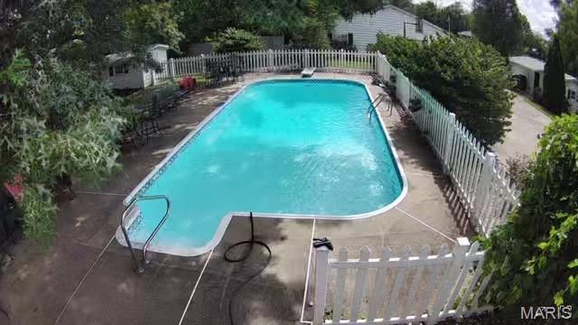 816 South Wood Street Staunton, IL 62088 - Photo 4 of 51