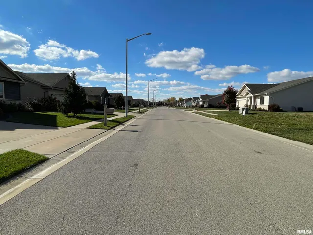 $549,900 | 3908 Waterstone Way, Springfield, IL 62711