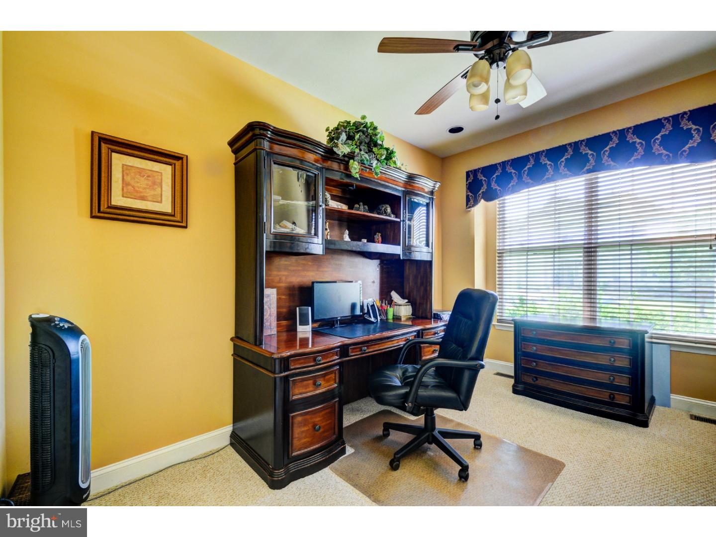 43 Stratton Lane Sewell, NJ 08080 - Photo 14 of 25 Office / Study