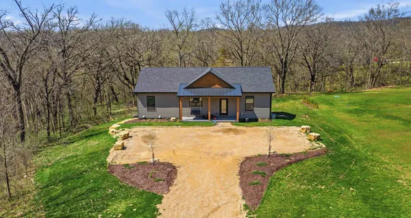 $995,000 | 5 Blue Ridge Court, Galena, IL 61036