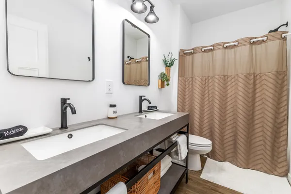 $995,000 | 5 Blue Ridge Court, Galena, IL 61036