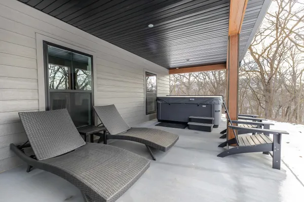 $995,000 | 5 Blue Ridge Court, Galena, IL 61036