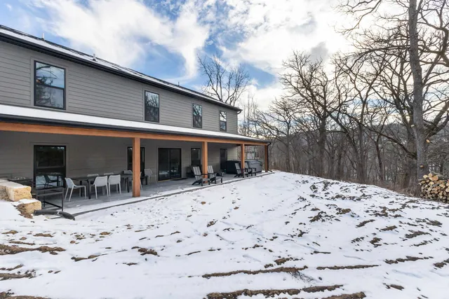 $995,000 | 5 Blue Ridge Court, Galena, IL 61036