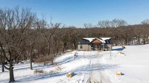 $995,000 | 5 Blue Ridge Court, Galena, IL 61036