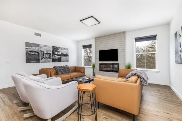 $995,000 | 5 Blue Ridge Court, Galena, IL 61036