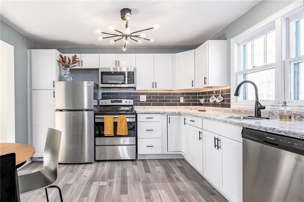 303 Della Road Columbus, IN 47203 - Photo 7 of 18 Gallery Image 7