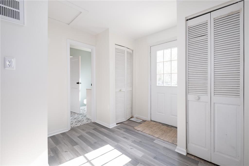 303 Della Road Columbus, IN 47203 - Photo 10 of 18 Gallery Image 10