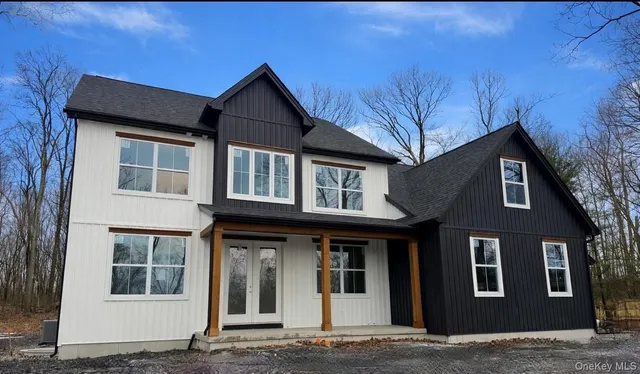 $1,069,000 | 45 Maple Hill Drive, Millbrook, NY 12545