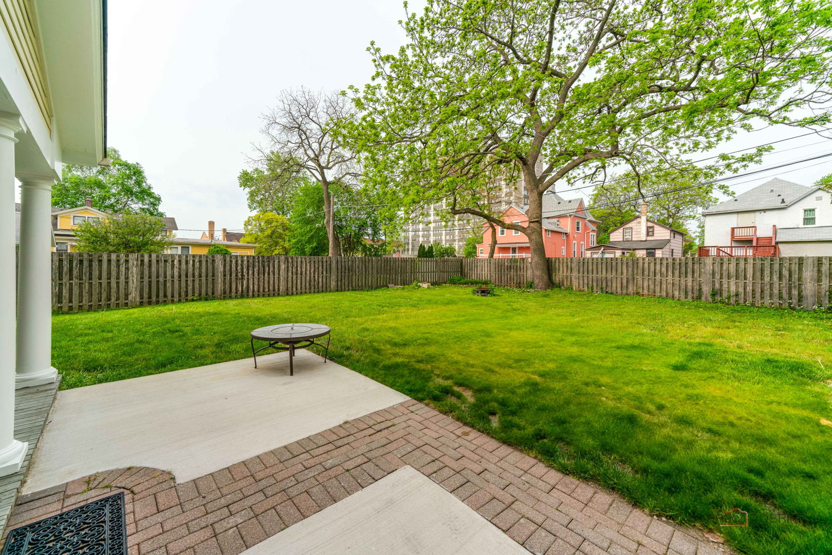 430 North Sheridan Road Waukegan, IL 60085 - Photo 39 of 44