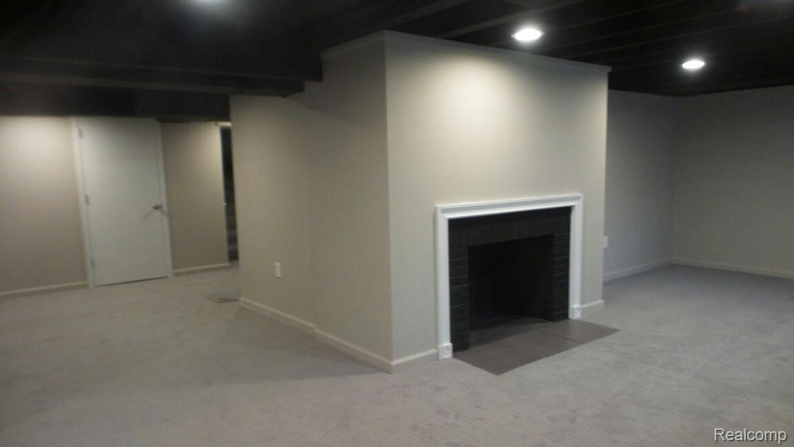 417 Lexington Road Grosse Pointe, MI 48236 - Photo 22 of 22 20190405_124951_resized.jpg