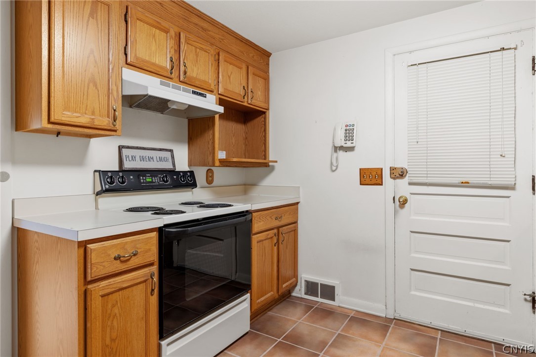 326 Hillbrook Road Camillus, NY 13219 - Photo 20 of 29 Gallery Image 20