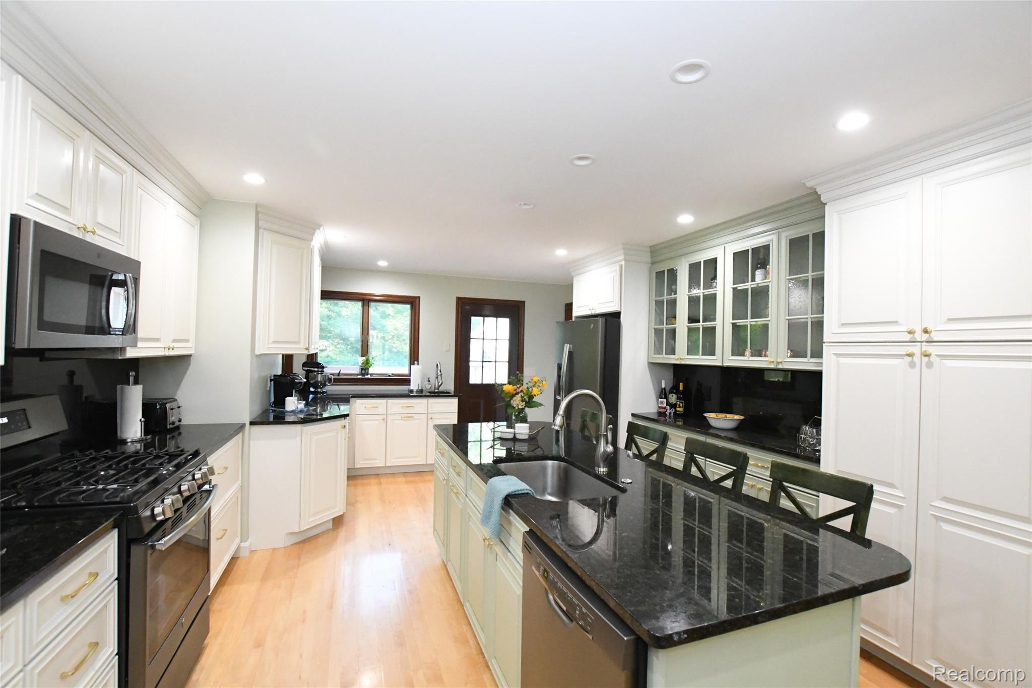 10465 Rathbun Road Birch Run, MI 48415 - Photo 2 of 27 Rath 1.jpg