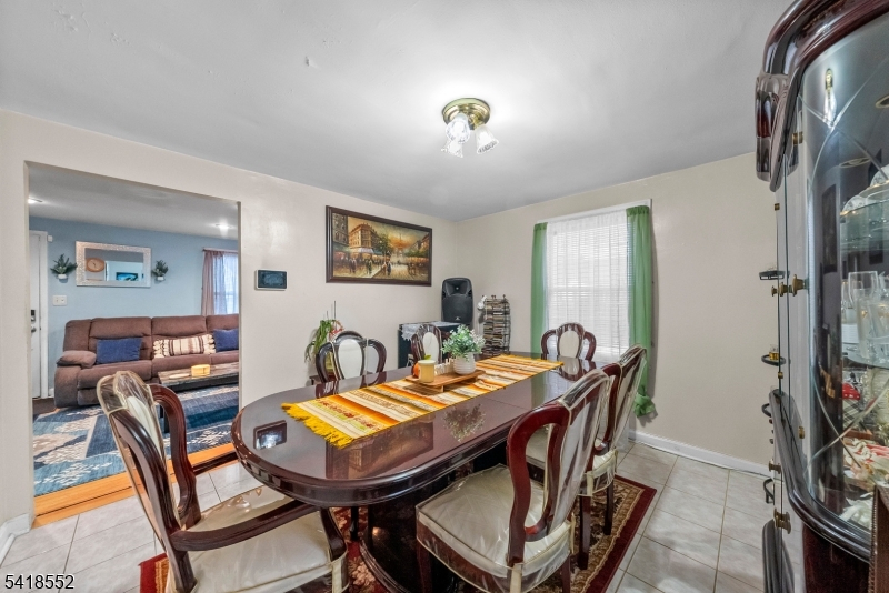 335 Glendale Road North Plainfield, NJ 07063 - Photo 13 of 39