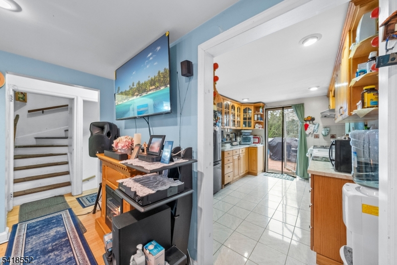 335 Glendale Road North Plainfield, NJ 07063 - Photo 15 of 39