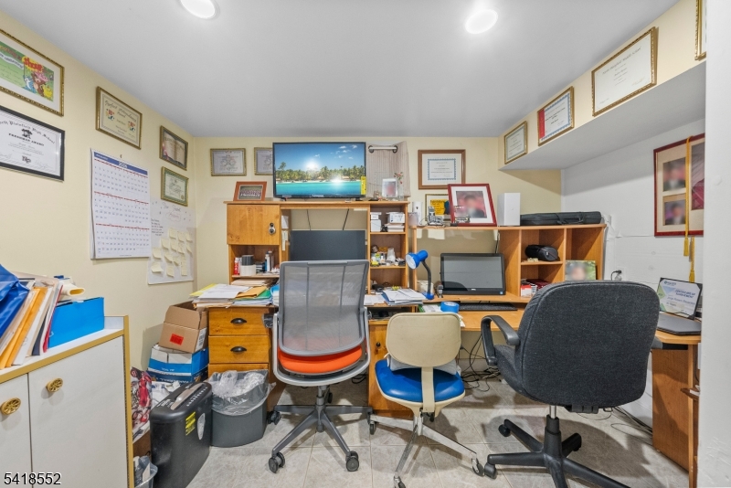 335 Glendale Road North Plainfield, NJ 07063 - Photo 30 of 39