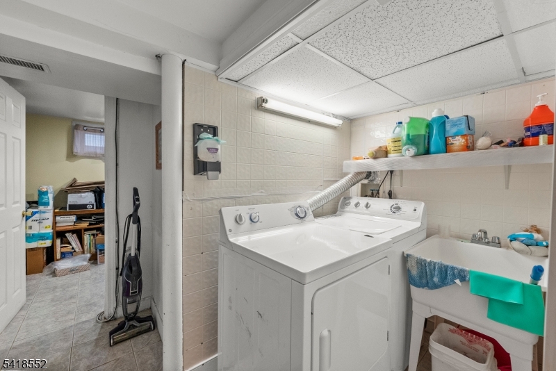 335 Glendale Road North Plainfield, NJ 07063 - Photo 32 of 39