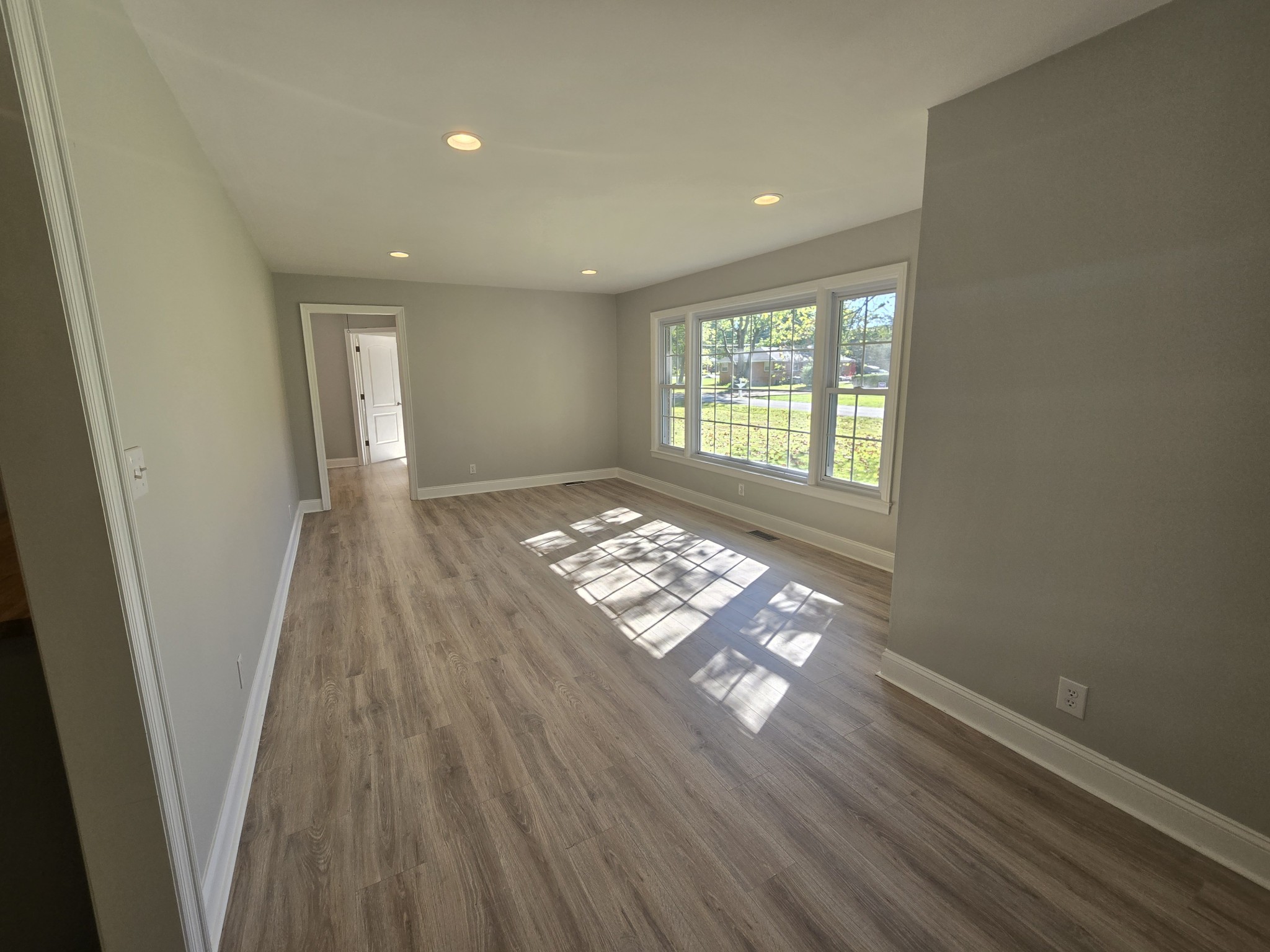 704 Davis Street Tullahoma, TN 37388 - Photo 8 of 26 Gallery Image 8