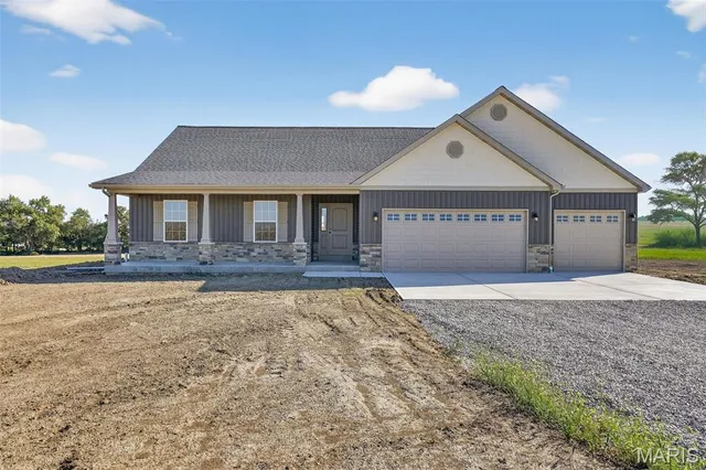$449,000 | 104 Tickridge Road, Silex, MO 63377