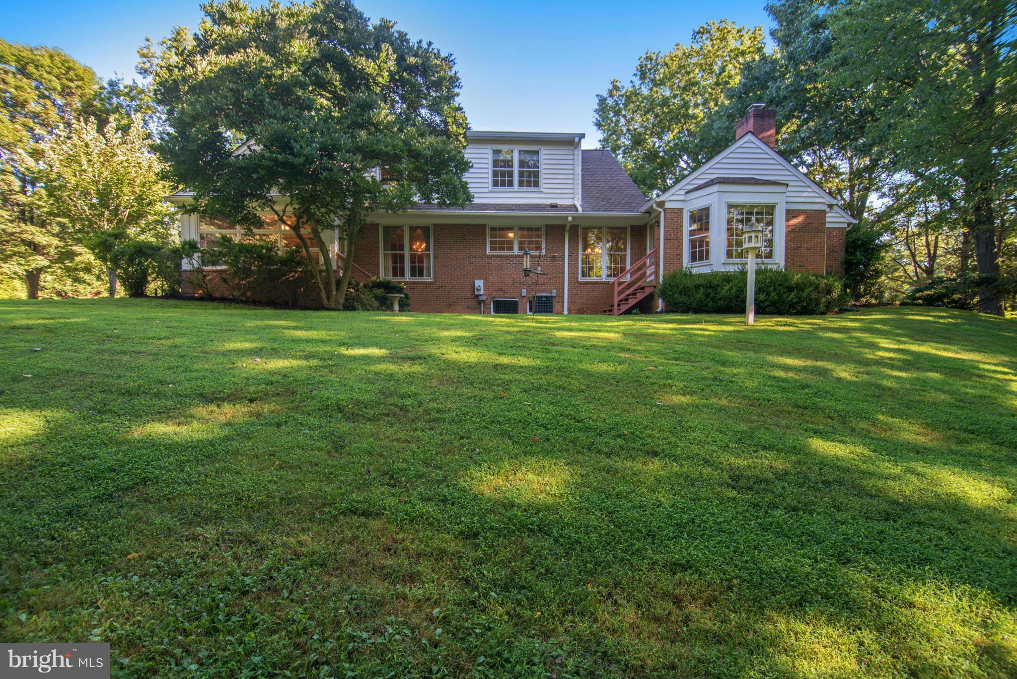 1034 Walker Mill Road Great Falls, VA 22066 - Photo 6 of 30 Exterior (Rear)
