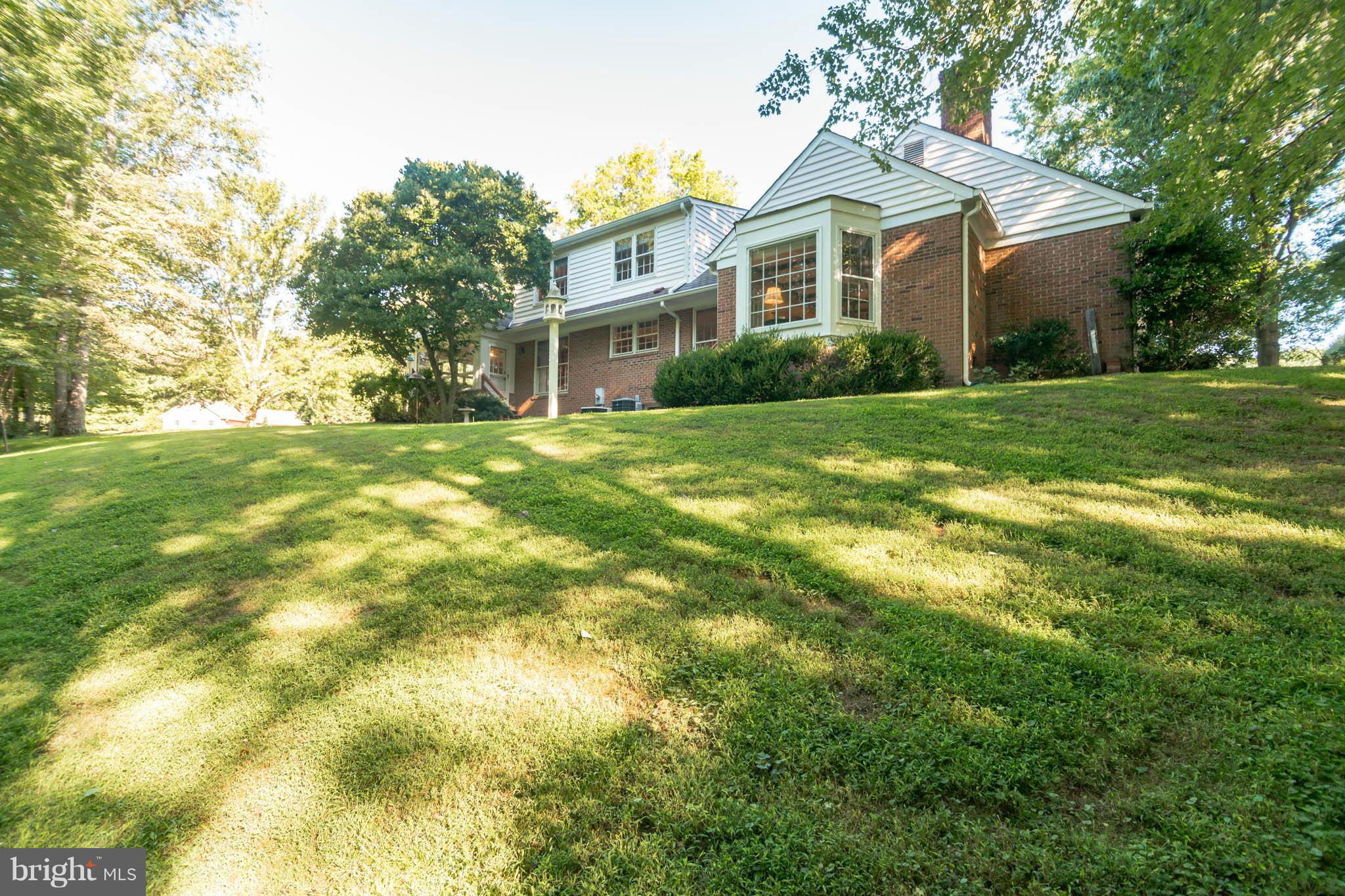 1034 Walker Mill Road Great Falls, VA 22066 - Photo 7 of 30 Exterior (Rear)