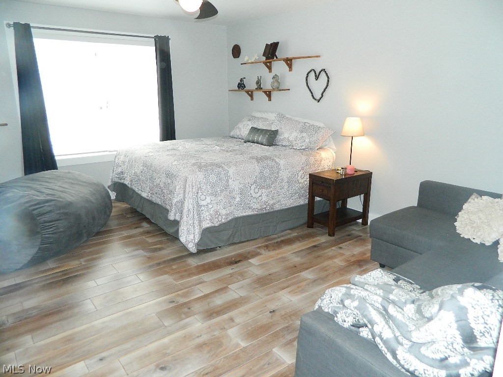 12464 Hotchkiss Road Burton, OH 44021 - Photo 20 of 35 One of Two Gorgeous Upstairs Bedrooms with Private Bath and Walk-In Closet and Views of the Wooded Acreage!