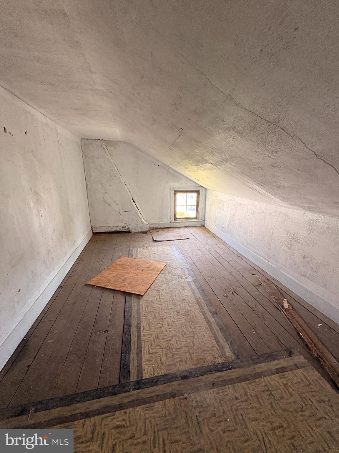 43 Pearl Street Rising Sun, MD 21911 - Photo 41 of 49 Attic Room #2