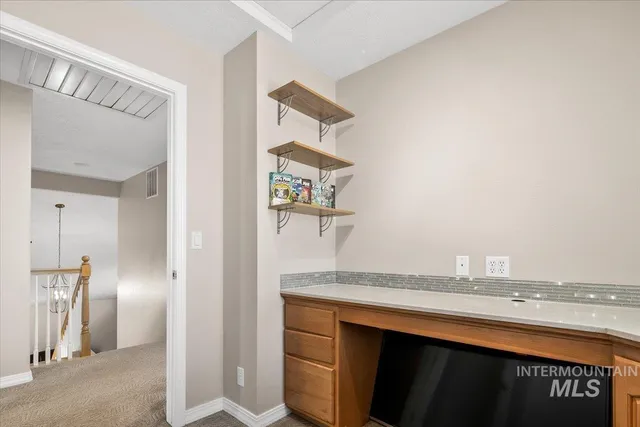 $587,900 | 5674 North Heathrow Way, Boise, ID 83713