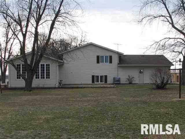 208 South State Street Atkinson, IL 61235 - Photo 2 of 12