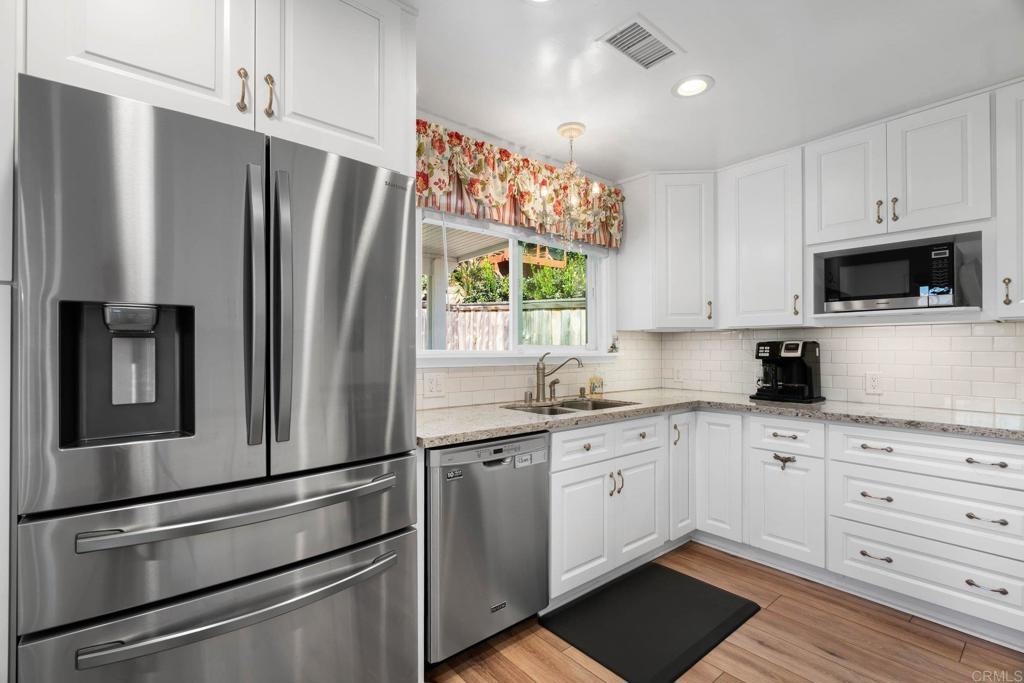 1855 Corte Segundo Oceanside, CA 92056 - Photo 18 of 42