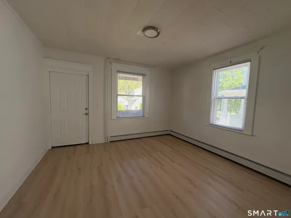 $2,000 | 127 Pearl Street, Unit 1, Waterbury, CT 06704