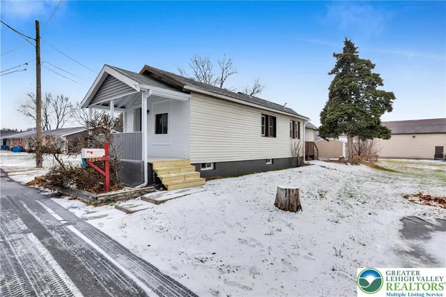 $259,900 | 1514 Cedar Street, Northampton, PA 18067