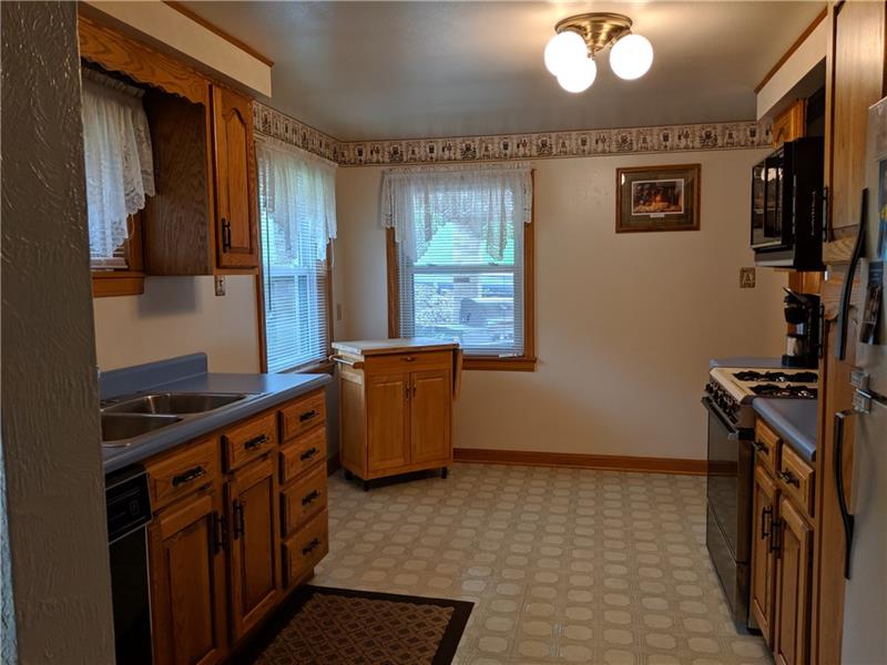 108 Weitzel Road Butler, PA 16002 - Photo 4 of 19 Kitchen