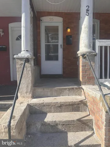 $1,700 | 25 Murray Street, Trenton, NJ 08618