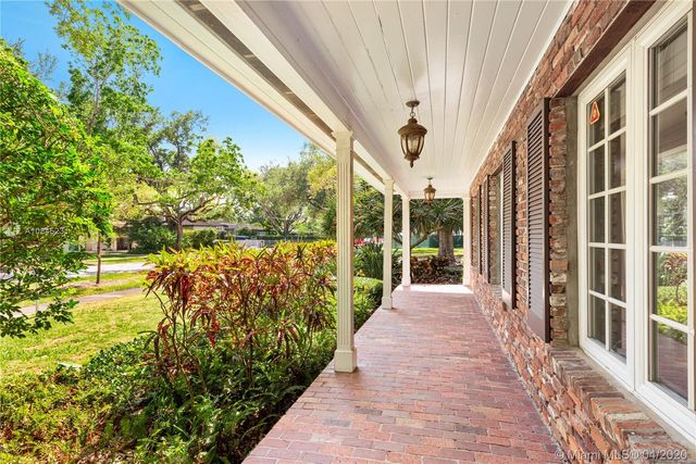 $950,000 | 945 Alfonso Avenue, Coral Gables, FL 33146