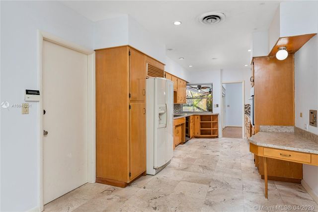 $950,000 | 945 Alfonso Avenue, Coral Gables, FL 33146