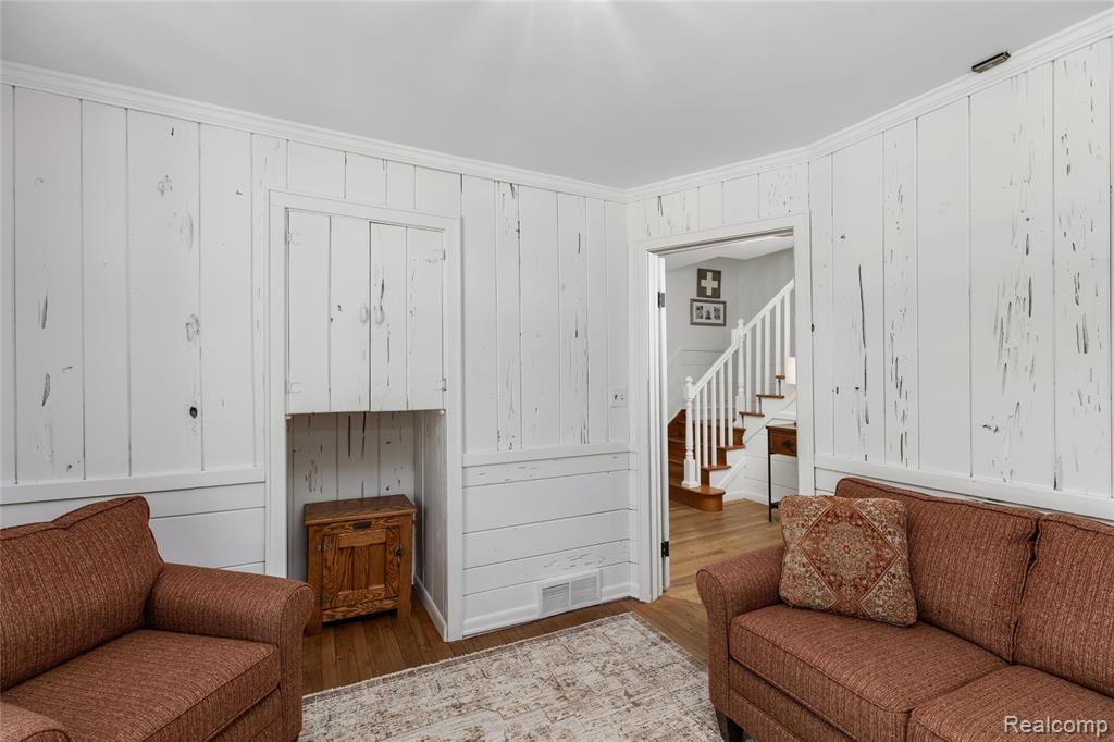 1615 Earlmont Road Berkley, MI 48072 - Photo 20 of 46