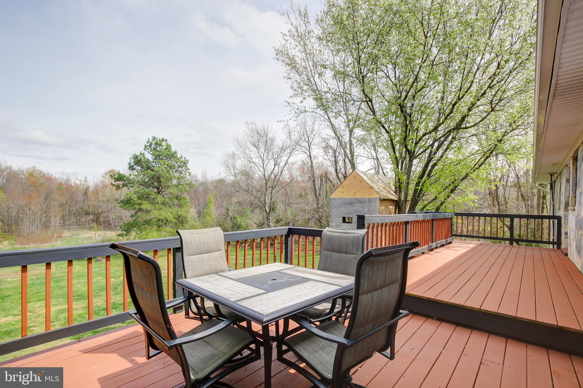 586 Truslow Road Fredericksburg, VA 22406 - Photo 11 of 33 Gallery Image 11