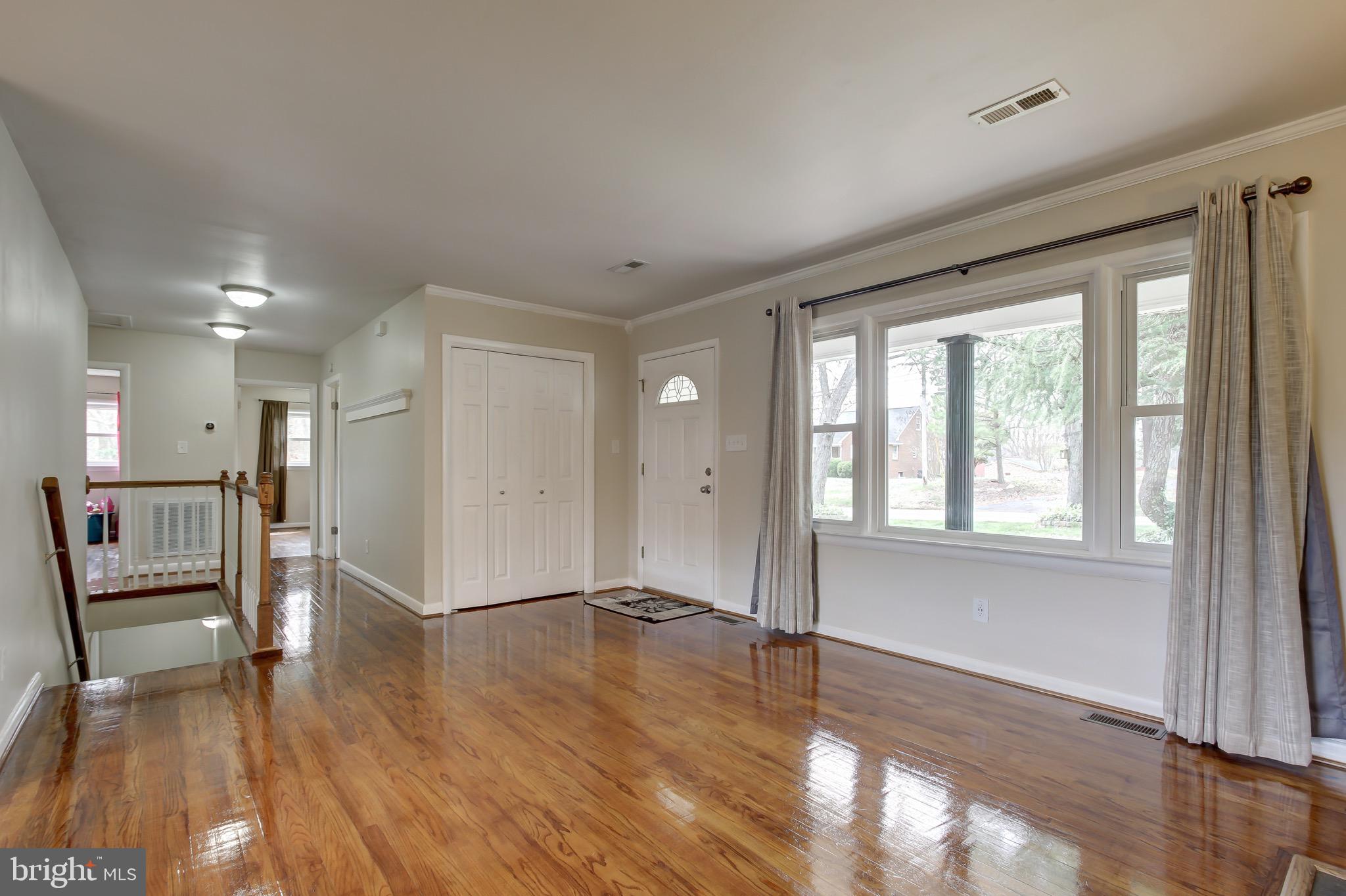 586 Truslow Road Fredericksburg, VA 22406 - Photo 15 of 33 Gallery Image 15