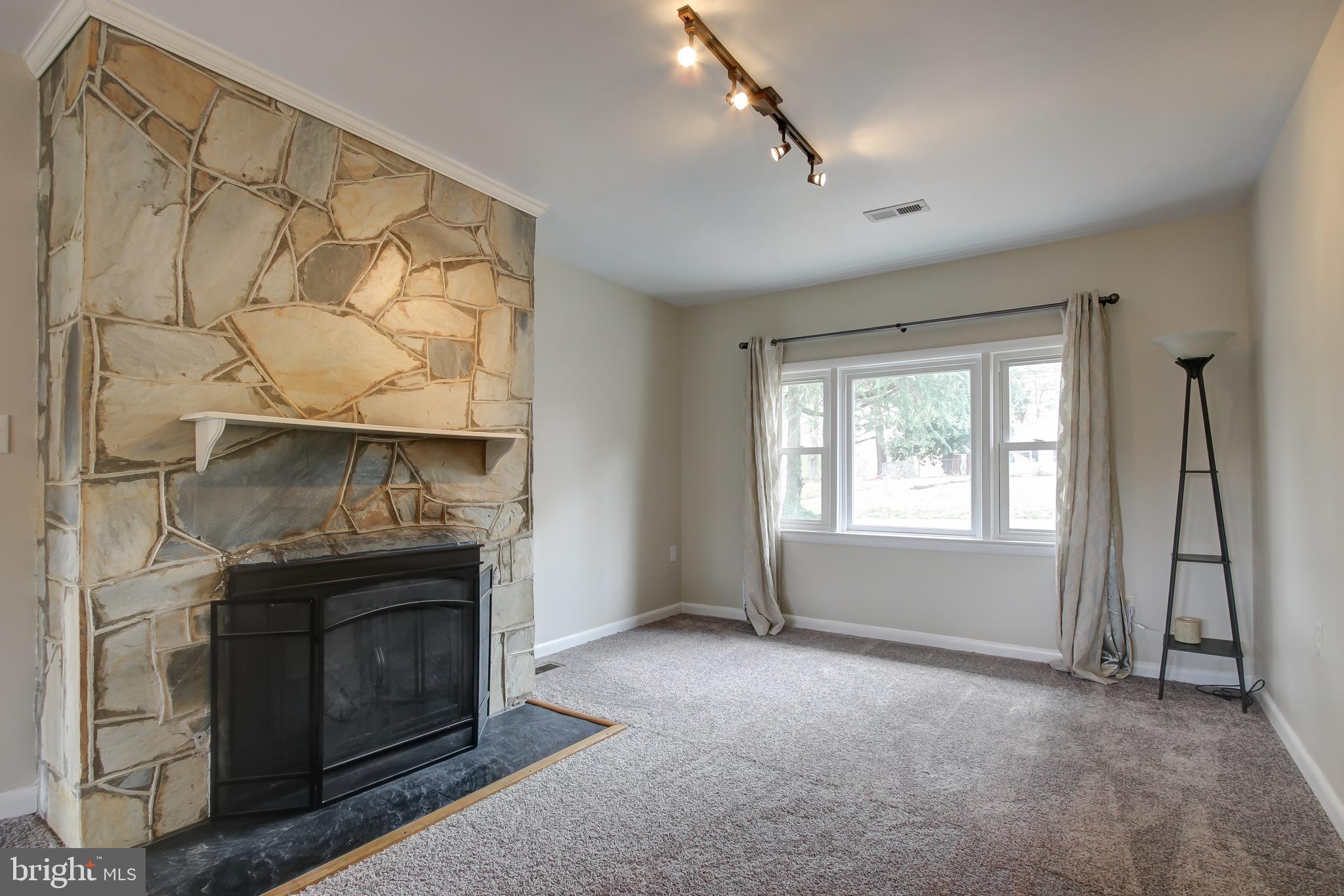 586 Truslow Road Fredericksburg, VA 22406 - Photo 17 of 33 Gallery Image 17