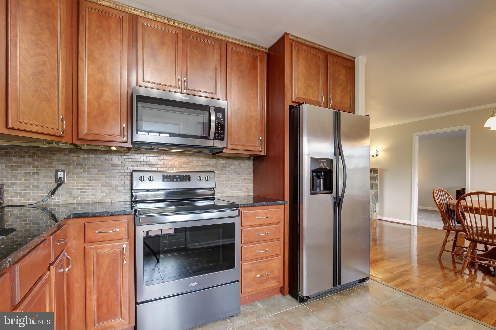 586 Truslow Road Fredericksburg, VA 22406 - Photo 8 of 33 Gallery Image 8