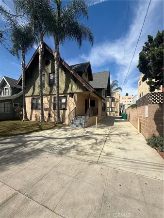 $1,695 | 419 West 5th Street, Unit 7, Long Beach, CA 90802