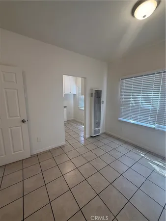 $1,695 | 419 West 5th Street, Unit 7, Long Beach, CA 90802