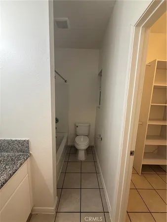 $1,695 | 419 West 5th Street, Unit 7, Long Beach, CA 90802