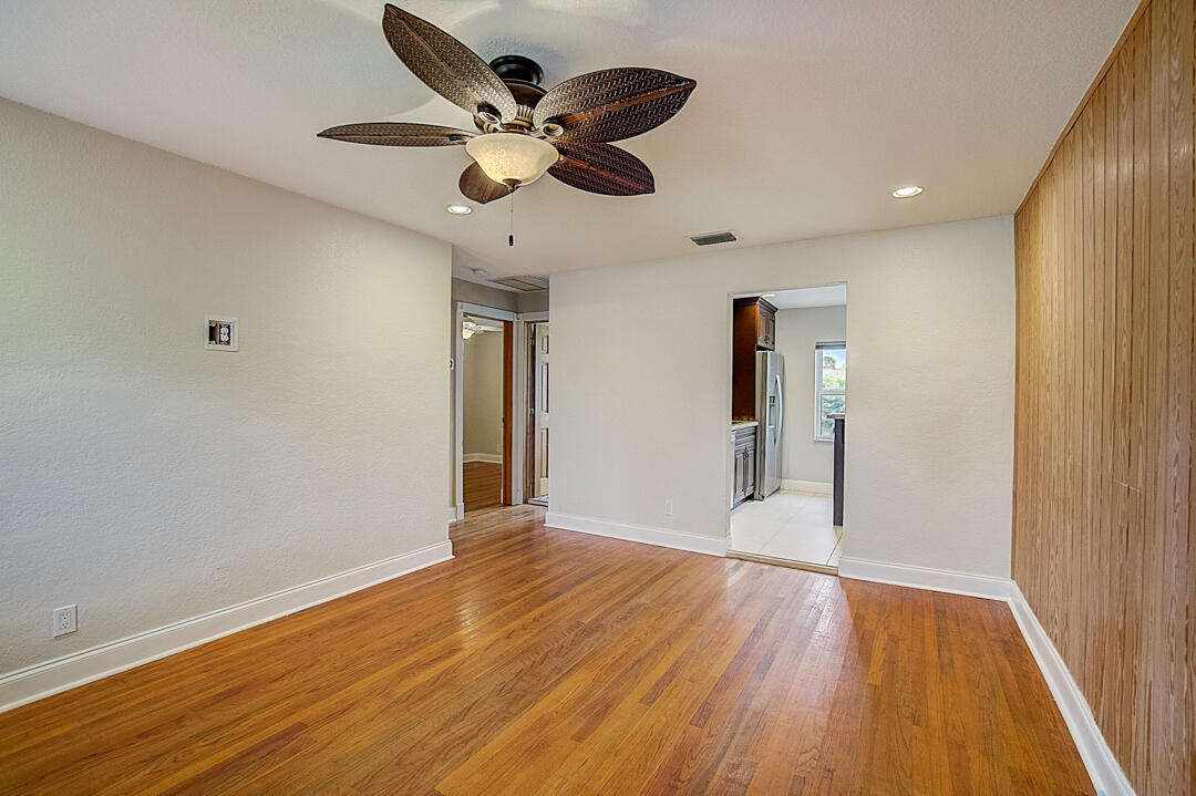 3138 Dolan Road Palm Springs, FL 33406 - Photo 5 of 28 listing_2